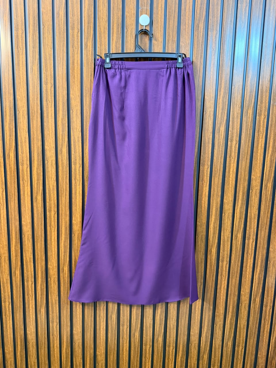 Waist 30  Length 37  Fabric Rayon Western Branded Women's Skirt