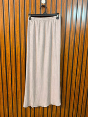 Waist 36  Length 38  Fabric Rayon Imported Women's Skirt
