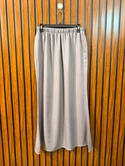 Waist 32  Length 37  Fabric Rayon Women's Fashion Skirt