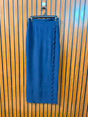 Waist 32  Length 39  Fabric Rayon Women's Skirt Collection