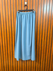 Waist 32  Length 37  Fabric Silk Women's Signature Skirt