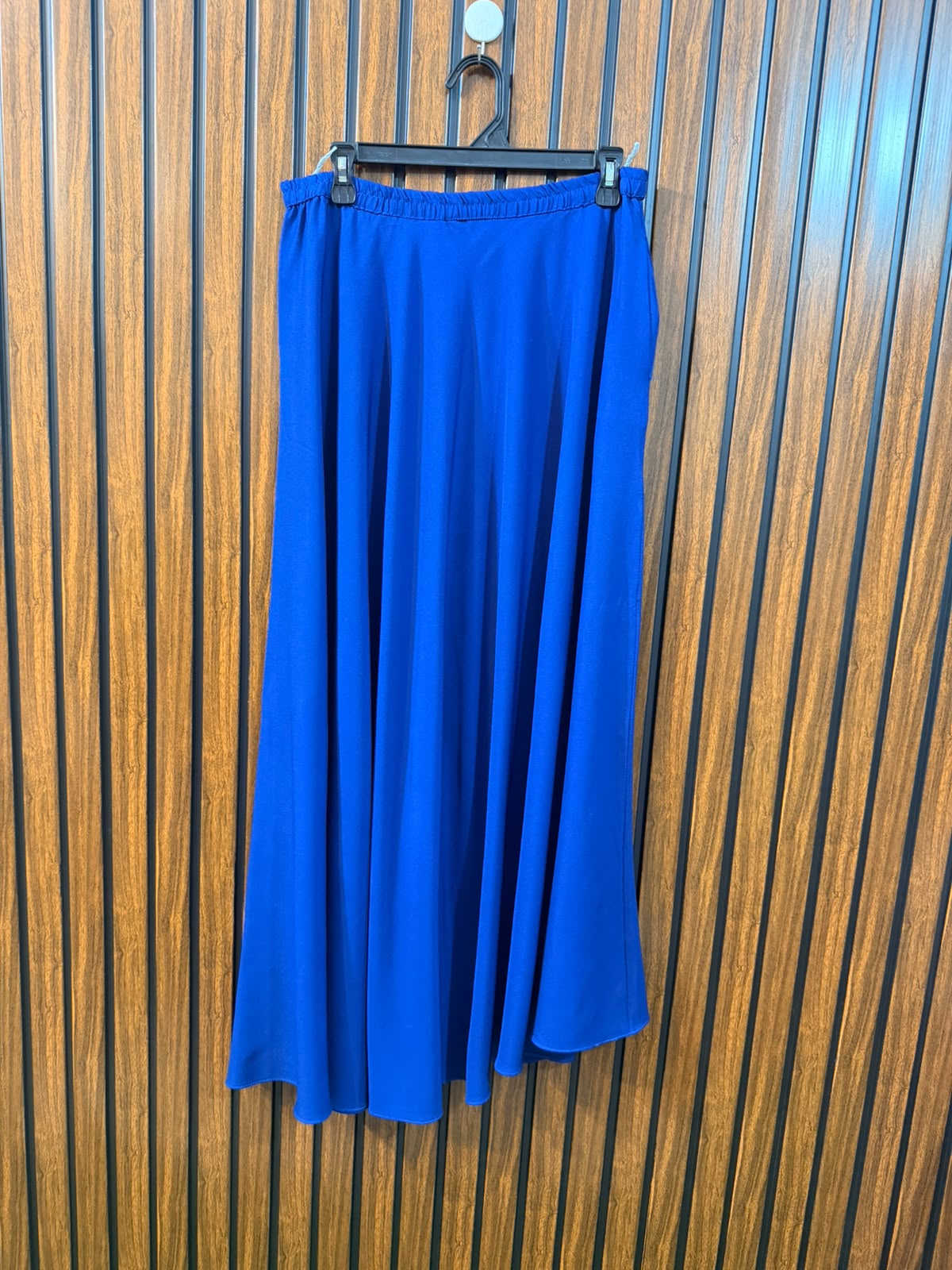 Waist 34  Length 39  Fabric Silk Imported Fashion Skirt
