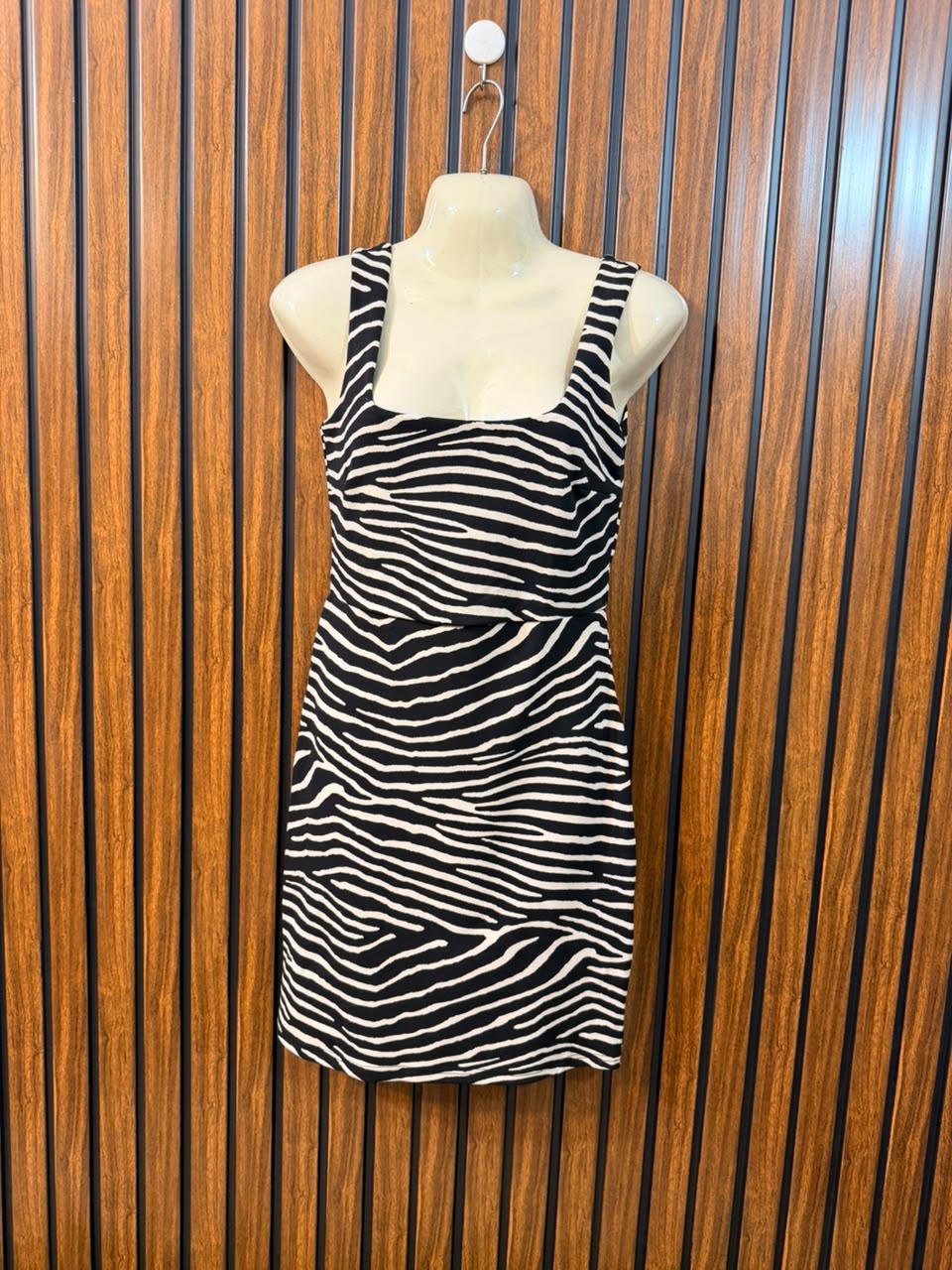 Chest 17  Length 36  Fabric Silk Jersey Branded Ladies Mini Dress