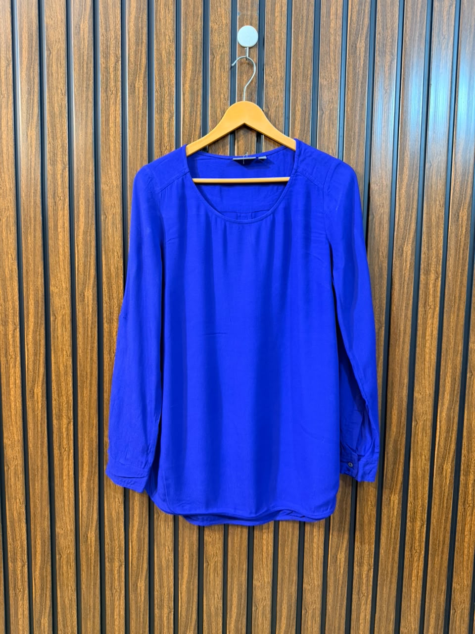 Chest 18  Length 27 To 28  Fabric georgette Premium Western Women's Full Sleeve Top