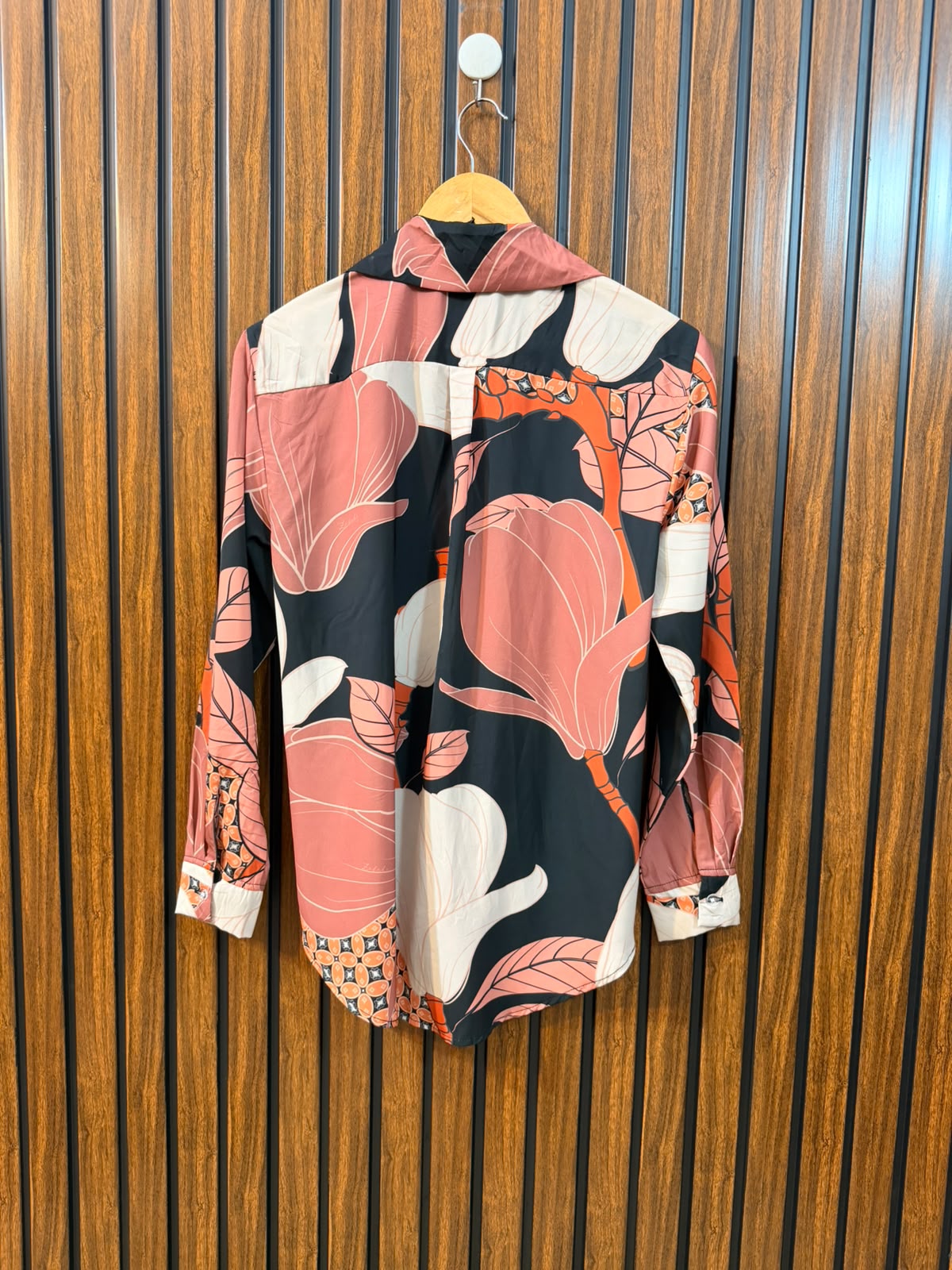 Chest 17  Length 26  Fabric Silk Classic Women's Full Sleeve Top
