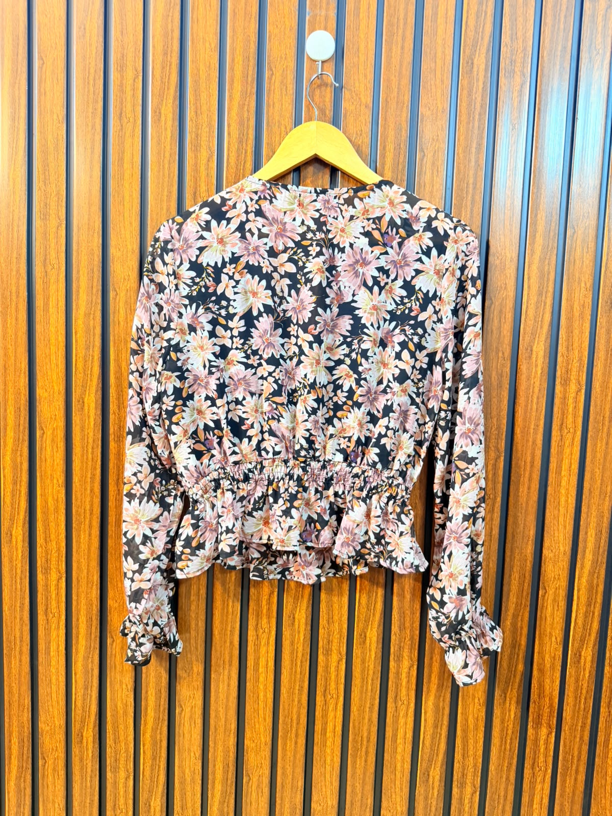 Chest 17  Length 20  Fabric Chiffon Women's Everyday Top