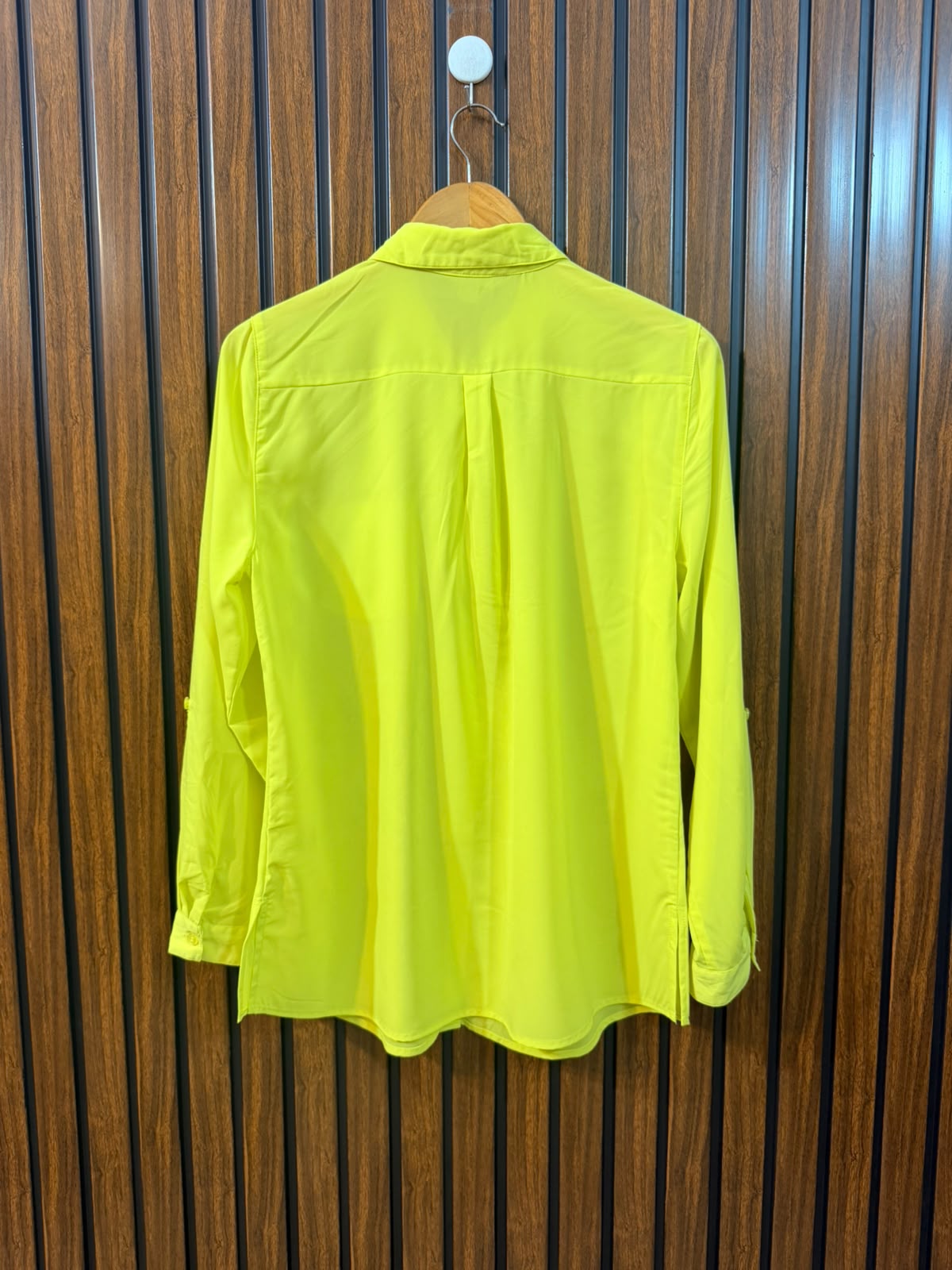 Chest 19.5  Length 27  Fabric Silk Premium Imported Women's Top