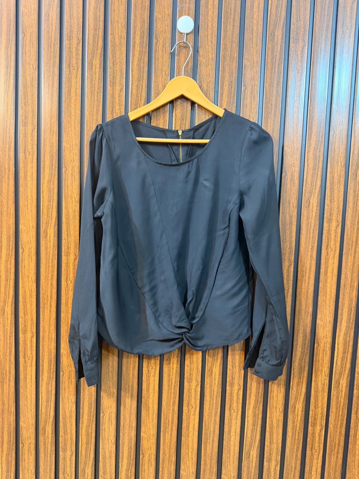 Chest 16  Length 21  Fabric Silk Women's Daily Wear Top