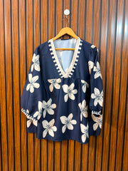 Chest 24  Length 27  Fabric Silk Women's Everyday Fashion Top