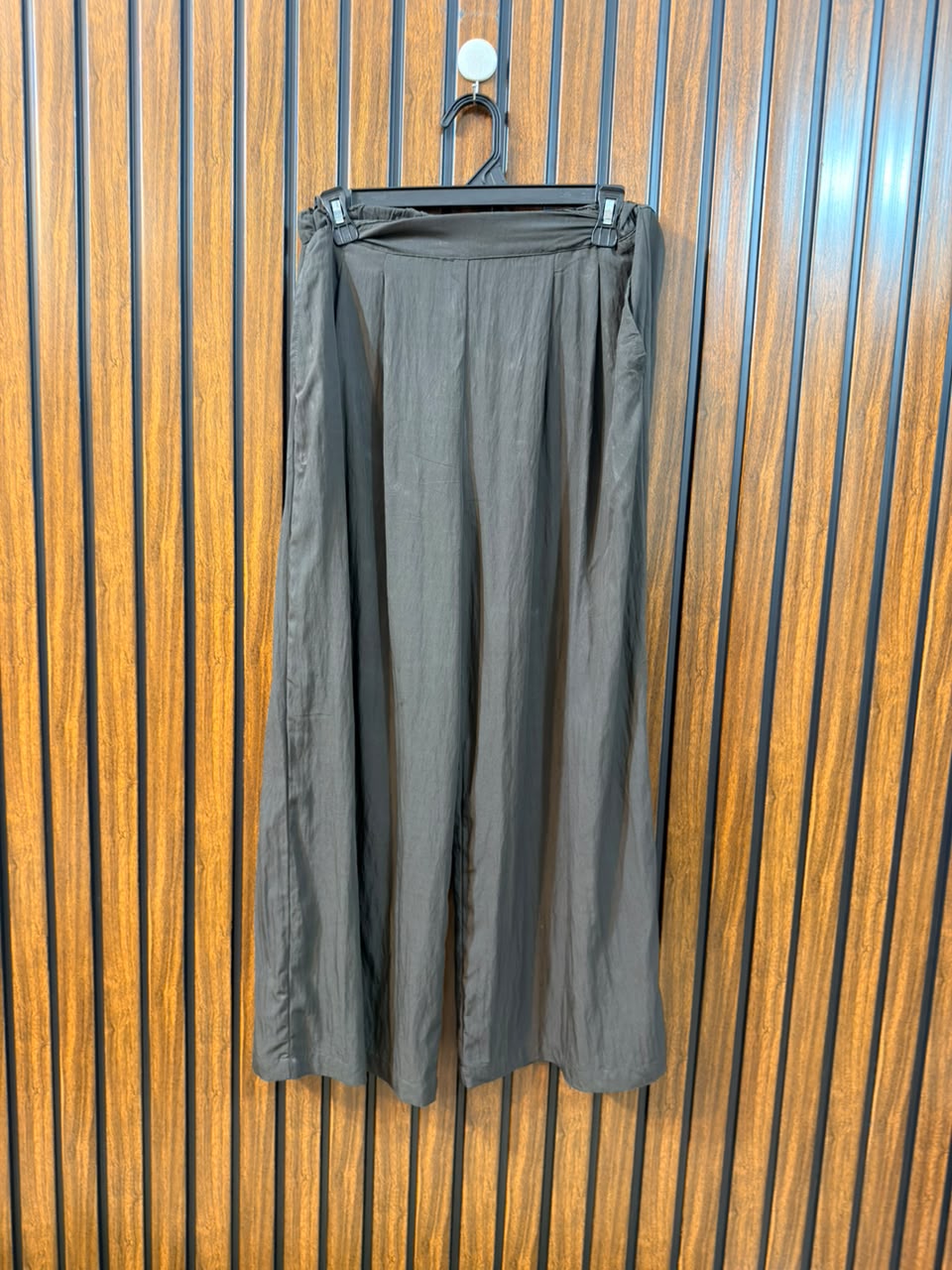 Waist 28  Lenght 35  Fabric Silk Trendy Western Women's Trouser