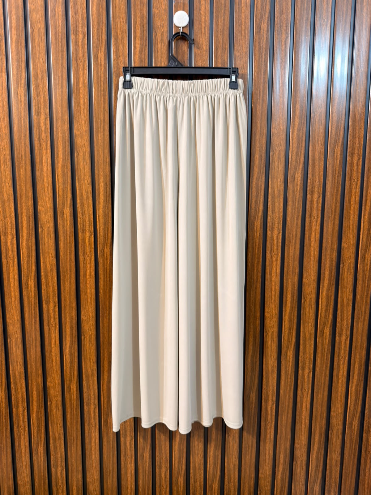 Waist 28  Lenght 36  Fabric Silk Branded Women's Wear Trouser