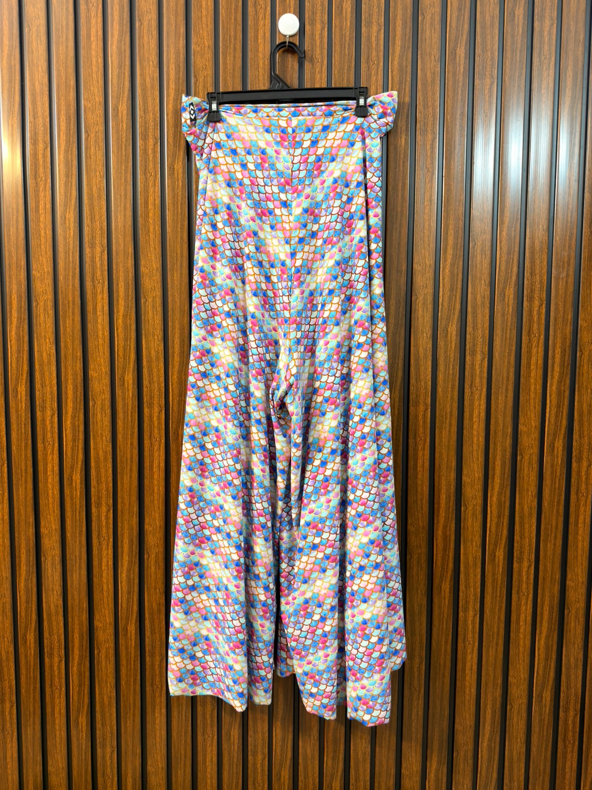 Waist 40  Lenght 41  Fabric Silk Jersey Western Fashion Bottom