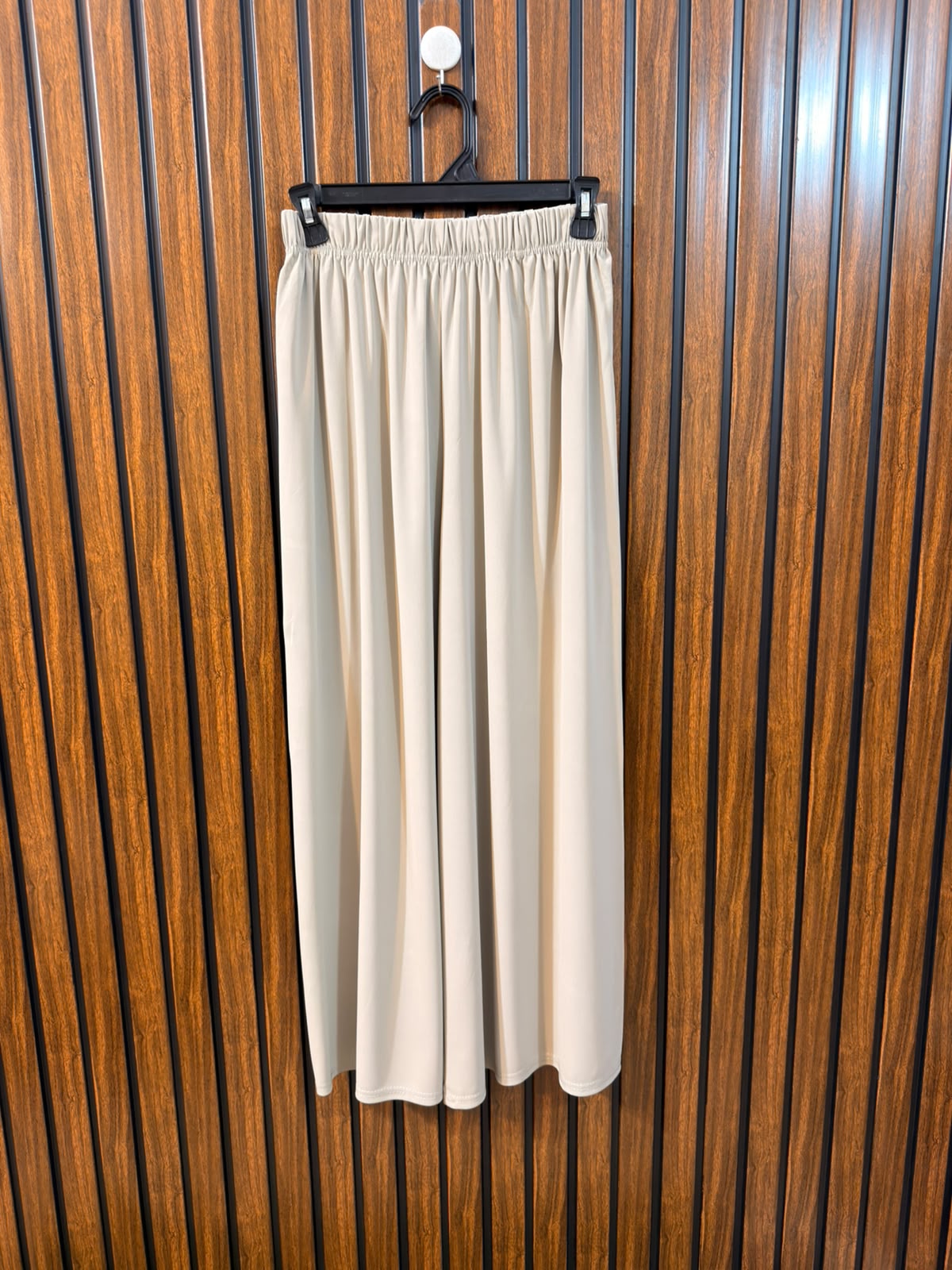 Waist 28  Lenght 36  Fabric Silk Branded Women's Wear Trouser