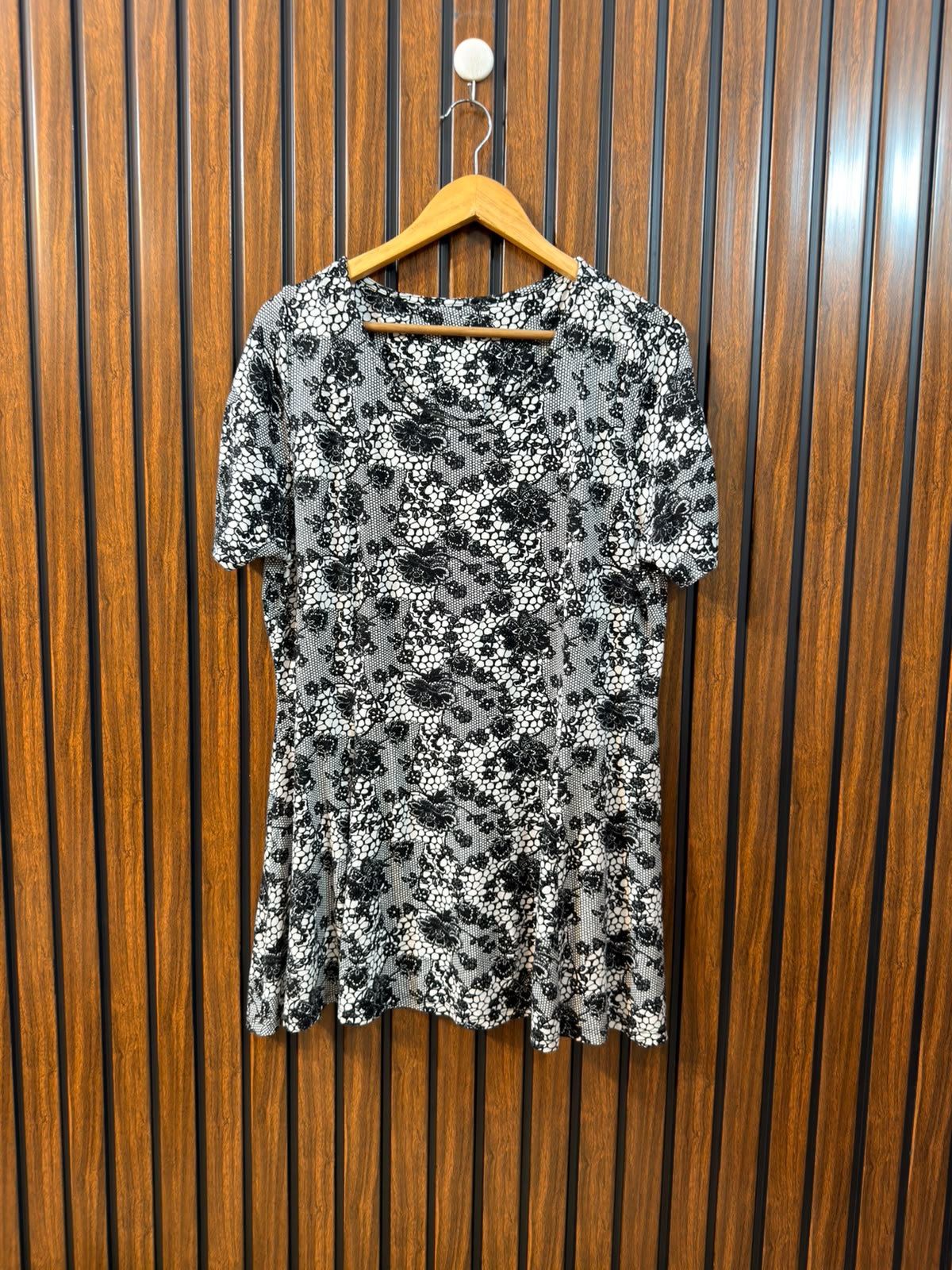 Chest 23  Lenght 30 Premium Ladies T-Shirt
