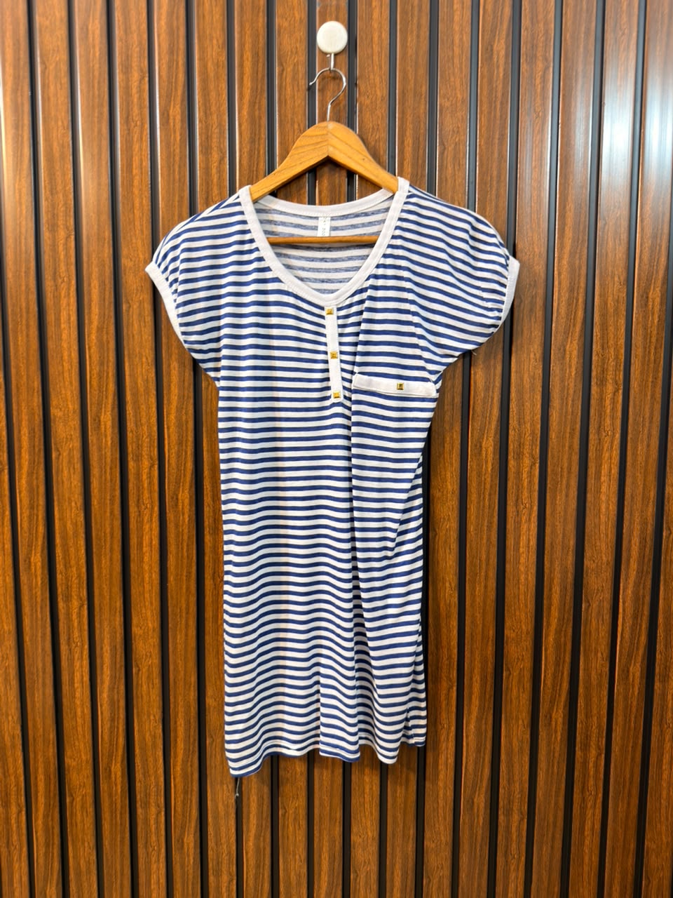 Chest 18  Lenght 30 Women's Trend T-Shirt