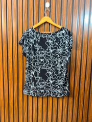 Chest 22  Lenght 25 Branded Women's Tee