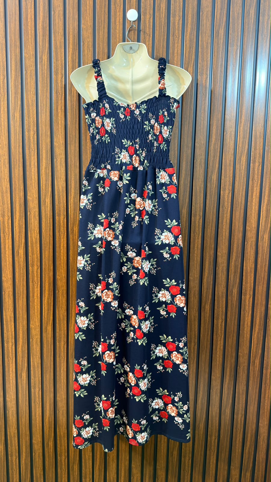 Chest 20  Length 51  Fabric Rayon Women's Signature Long Maxi