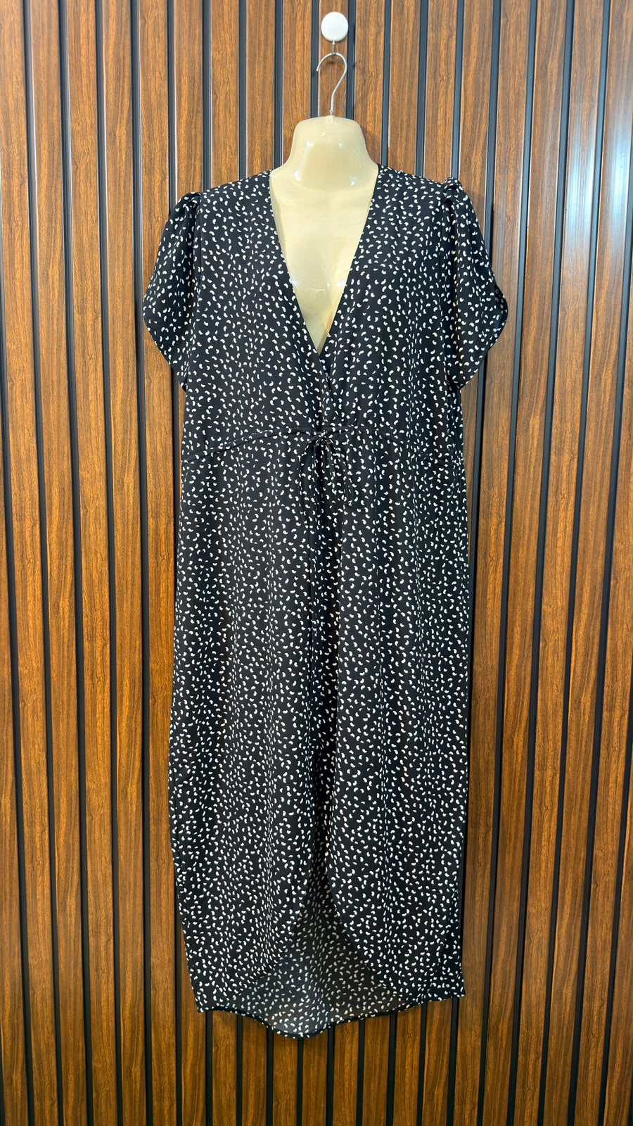 Chest 21  Length 44 To 52  Fabric Georgette Women's Fashion Maxi Collection