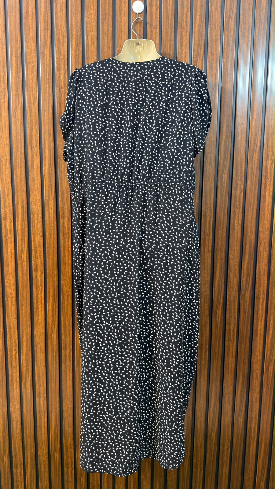 Chest 21  Length 44 To 52  Fabric Georgette Women's Fashion Maxi Collection