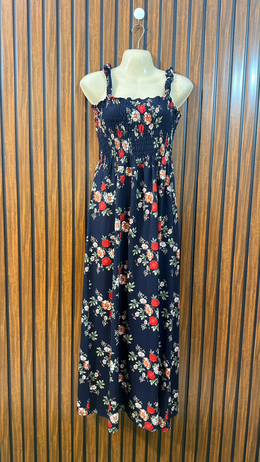 Chest 20  Length 51  Fabric Rayon Women's Signature Long Maxi