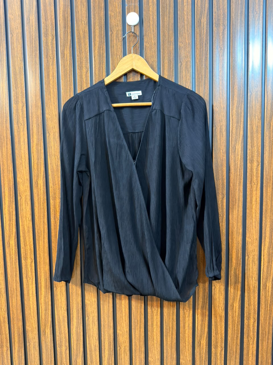 Chest 21  Lenght 25  Fabric silk jersey Elegant Women's Full Sleeve Top