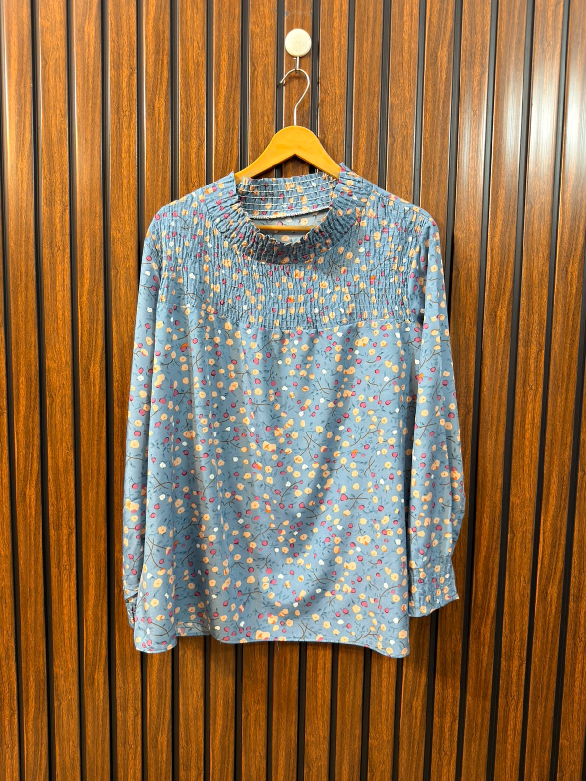 Chest 20  Lenght 26  Fabric Silk Women's Designer Full Sleeve Top