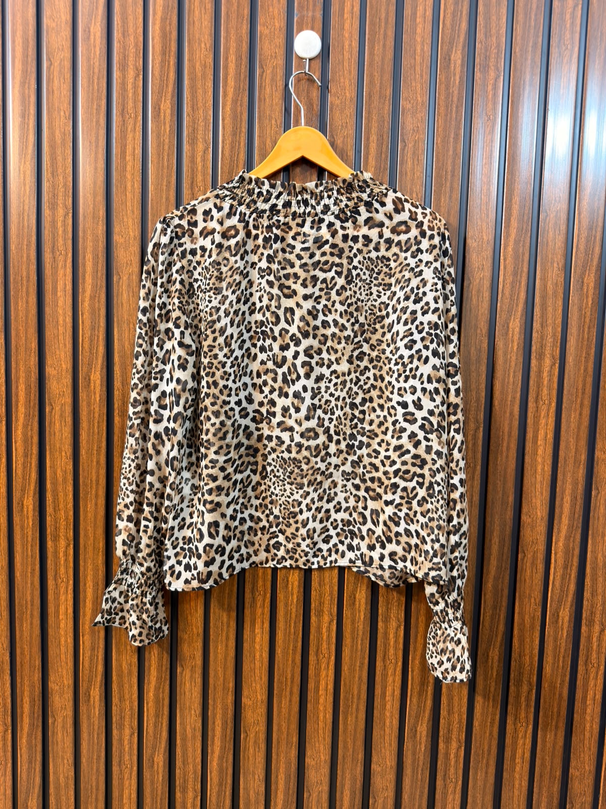 Chest 19  Lenght 21  Fabric Chiffon Women's Fashion Top Collection