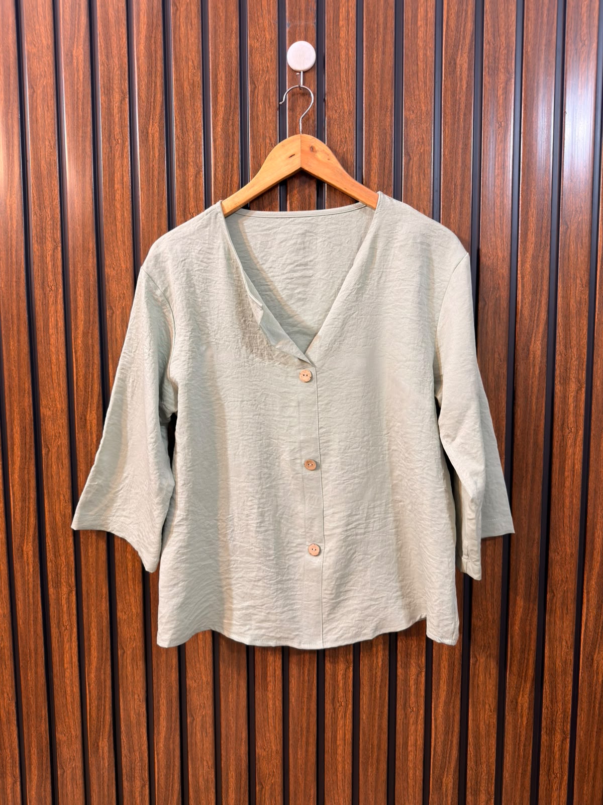 Chest 18  Lenght 23  Fabric Silk Imported Women's Fashion Top