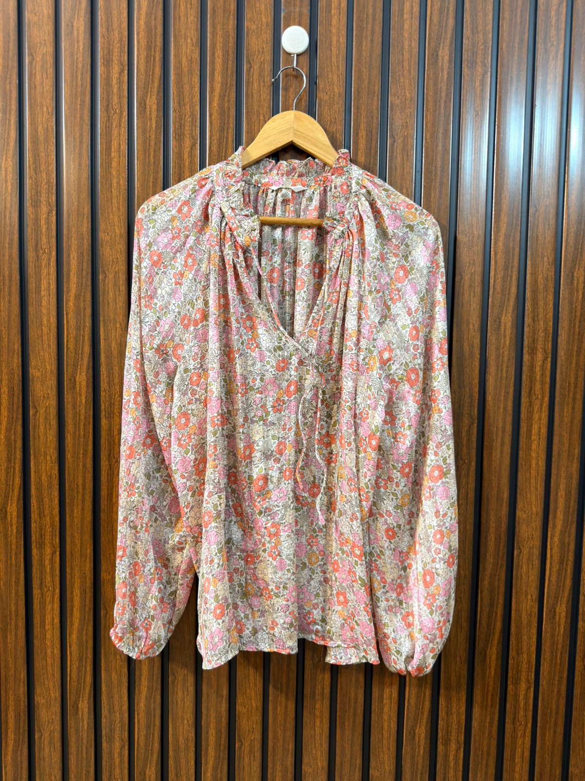 Chest 24  Lenght 26  Fabric Silk Women's Exclusive Top Collection