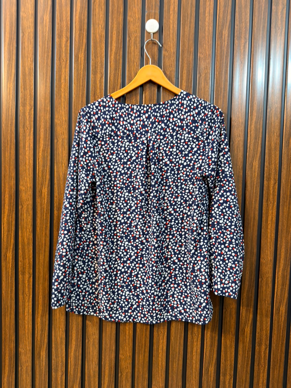 Chest 17  Lenght 26  Fabric Silk Women's Everyday Full Sleeve Collection