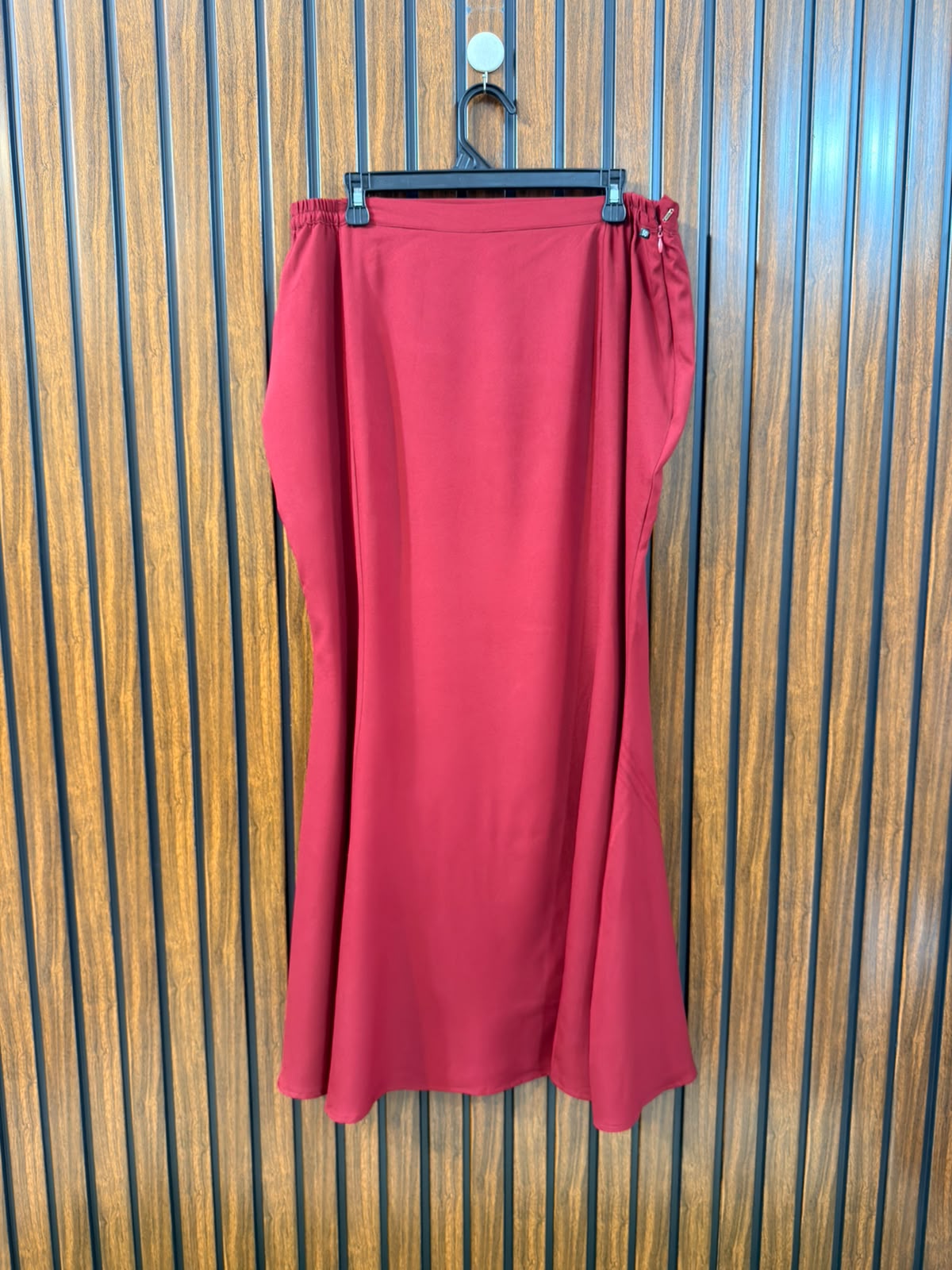 Waist 38  Length 41  Fabric Rayon Modern Women's Skirt