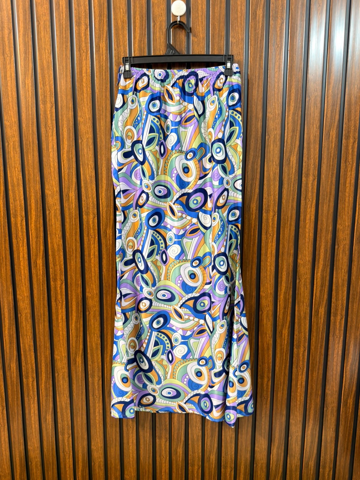 Waist 28  Length 40  Fabric Silk Women's Luxury Skirt
