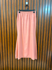 Waist 28  Length 35  Fabric Rayon Women's Signature Skirt
