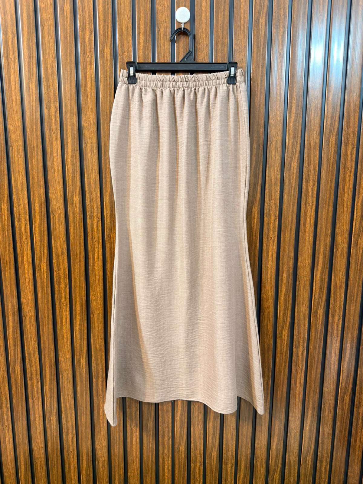 Waist 32  Length 37  Fabric Cotton Silk Women's Trend Collection Skirt