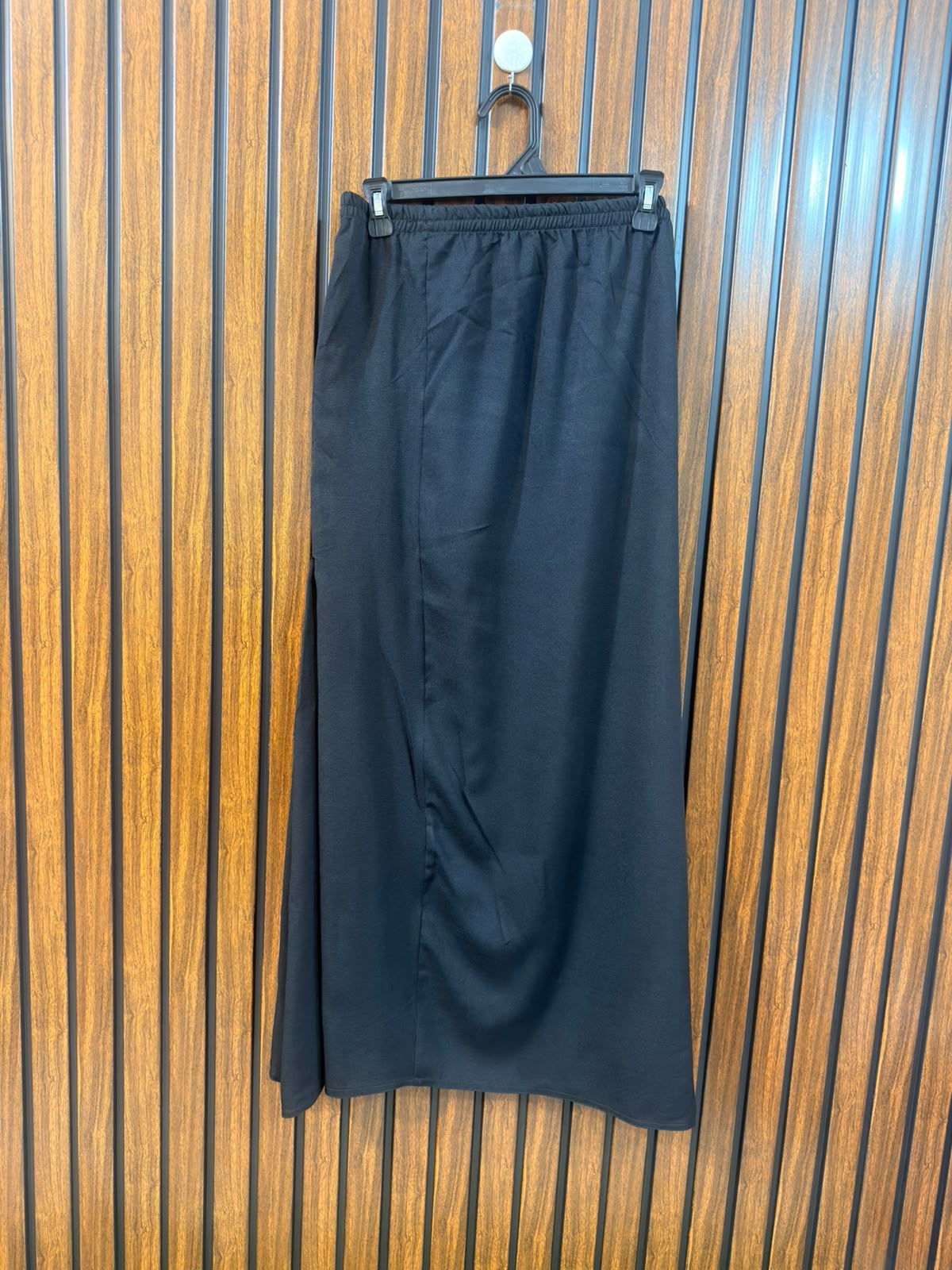 Waist 26  Length 39  Fabric Silk Women's Quality Skirt