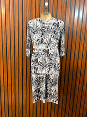 Chest 20  Lenght 37  Fabric silk jersey Branded Women's Evening Dress