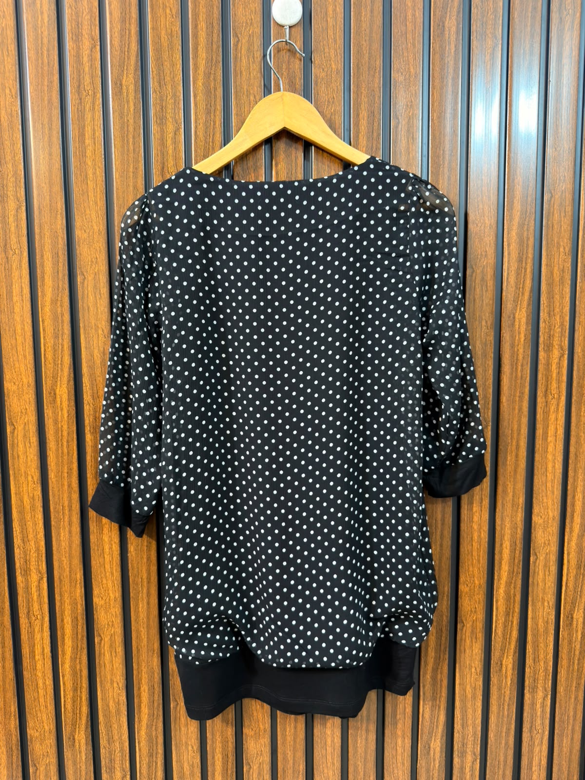 Chest 18  Lenght 29  Fabric Chiffon Ladies Branded Full Sleeve Top