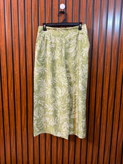 Waist 34  Length 34  Fabric Silk Women’s Fashion Collection Trouser