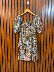 Chest 18  Length 30  Fabric Chiffon Women’s Trendy Long Top