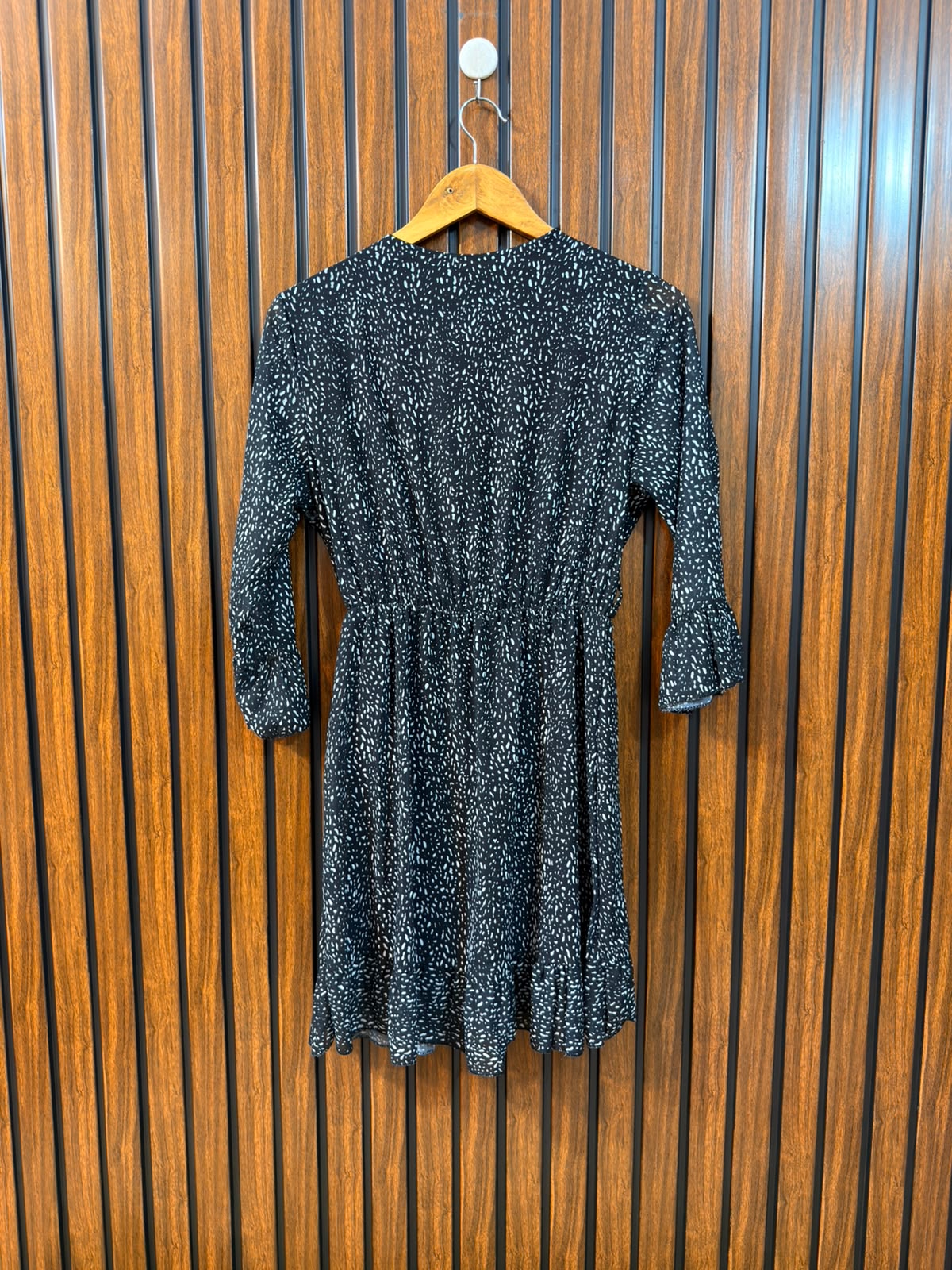 Chest 17  Length 32  Fabric Chiffon Women’s Western Fashion Top