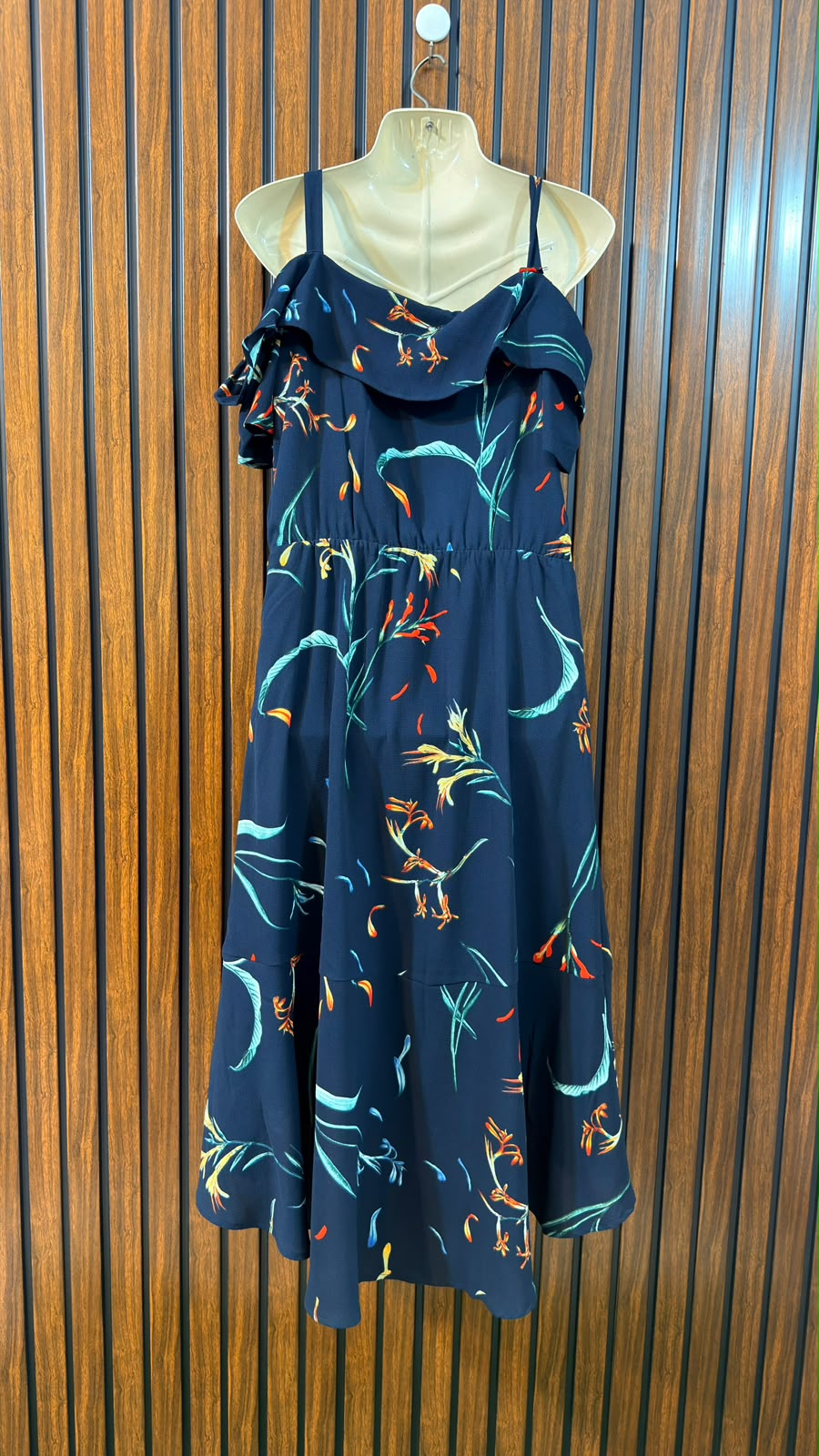 Chest 17  Lenght 38 to 48  Fabric chiffon Western Women’s Maxi Collection