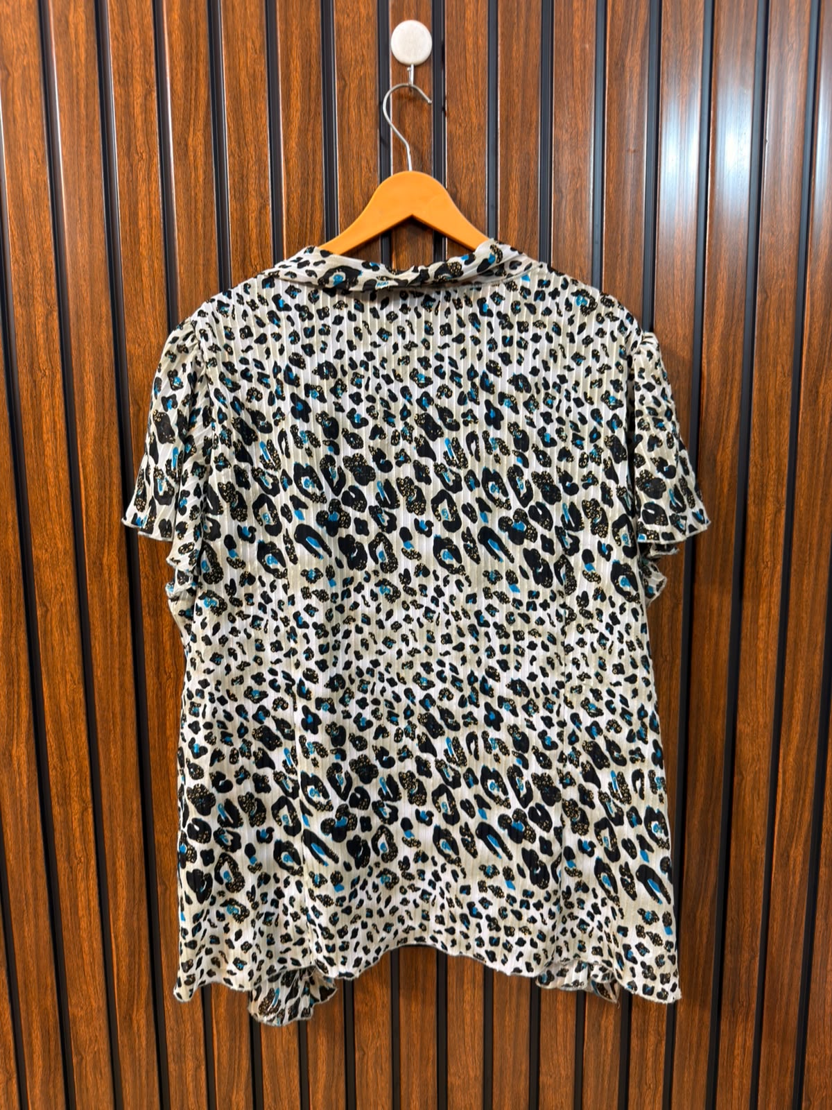Chest 25  Length 32  Fabric chiffon Branded Ladies Full Sleeve Top