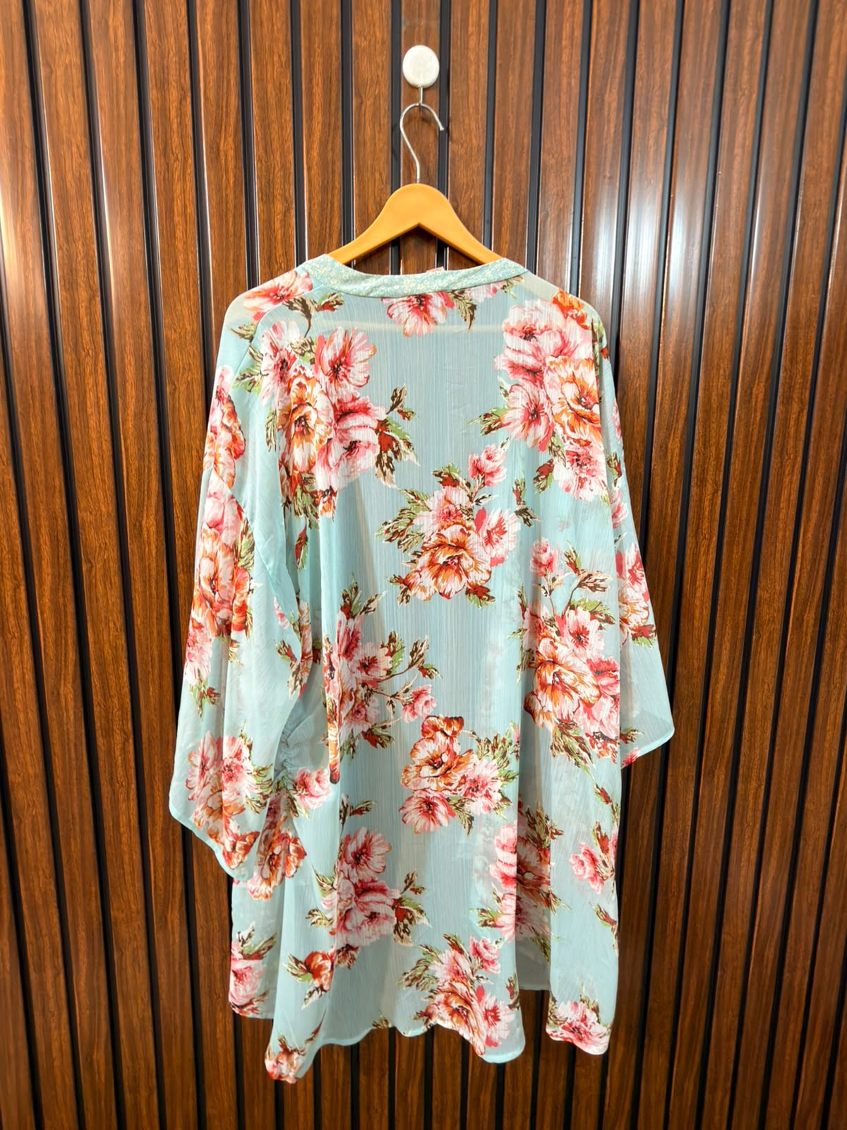 chest medium to large Length 29 to 37 Fabric chiffon Women’s Branded Long Sleeve Top
