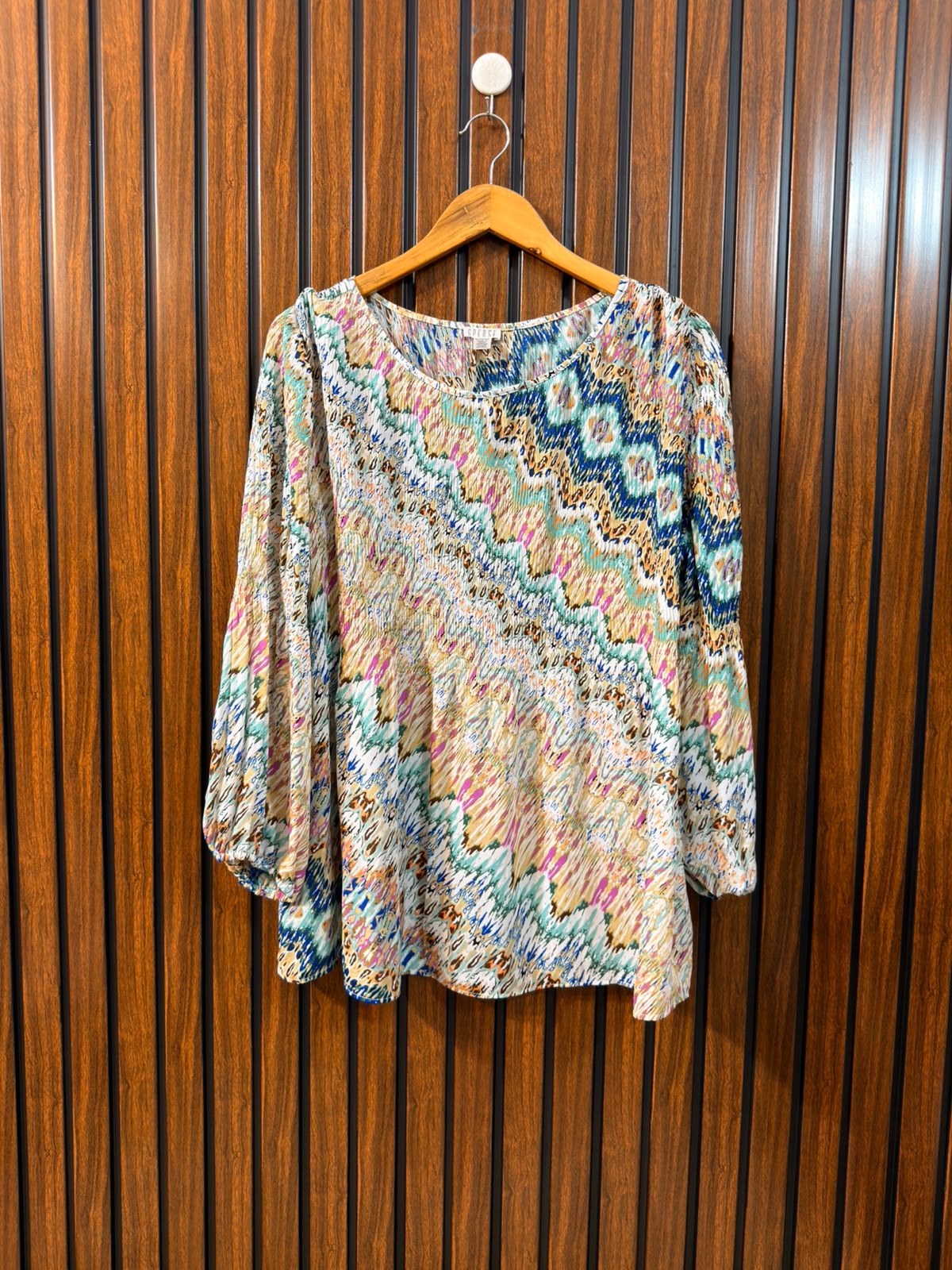 chest 28 Length 27 Fabric silk Branded Women’s Western Top