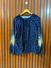 chest 24 Length 26 Fabric silk jersey Women’s Branded Sleeve Top