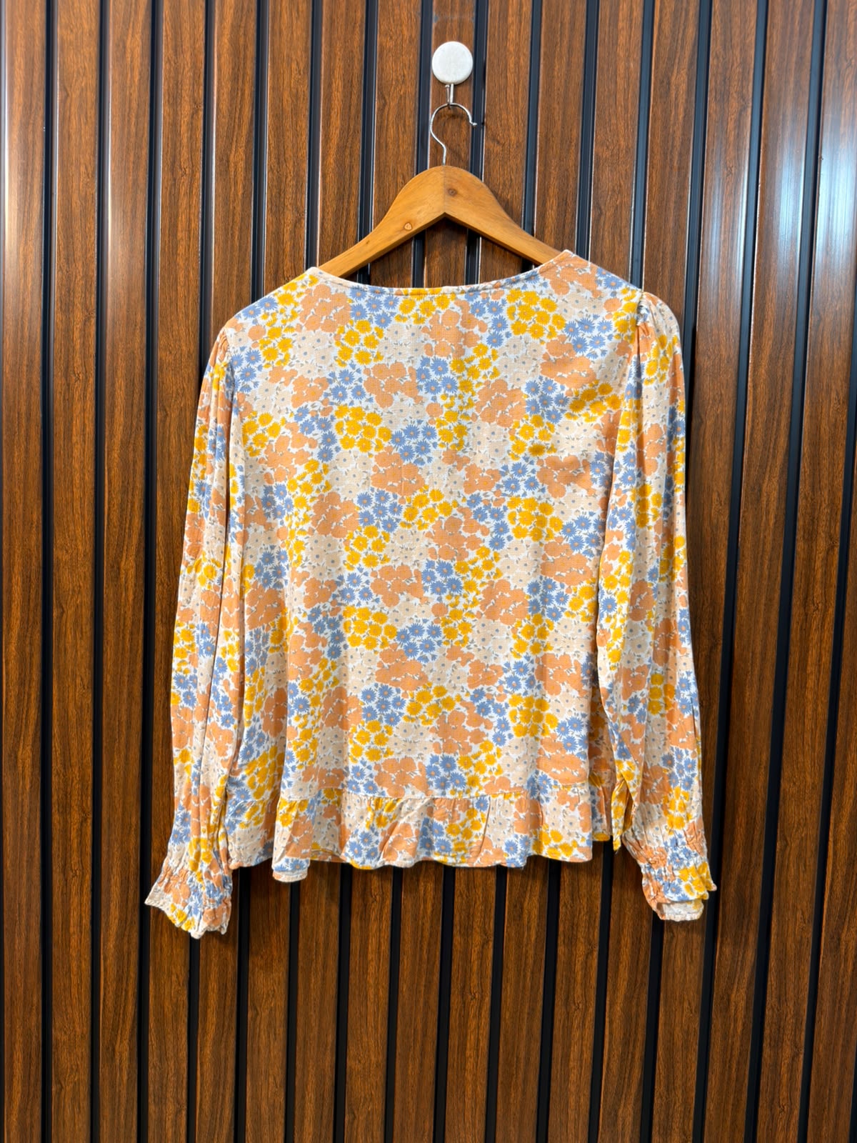 chest 20 Length 32 Fabric chiffon Branded Ladies Full Sleeve Wear
