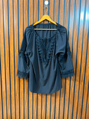 chest 23 Length 27 Fabric silk Women’s Western Branded Top