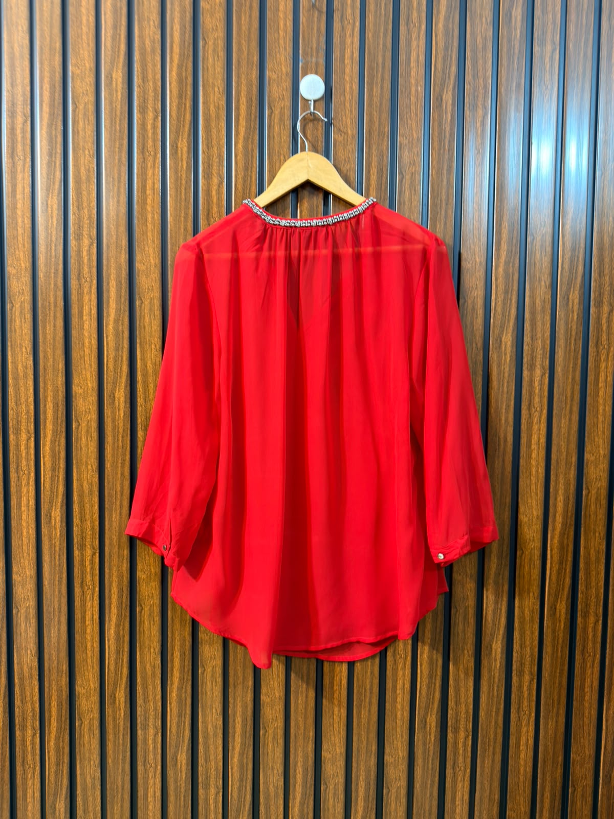 chest 22 Length 27 Fabric chiffon Western Women’s Branded Sleeve Top