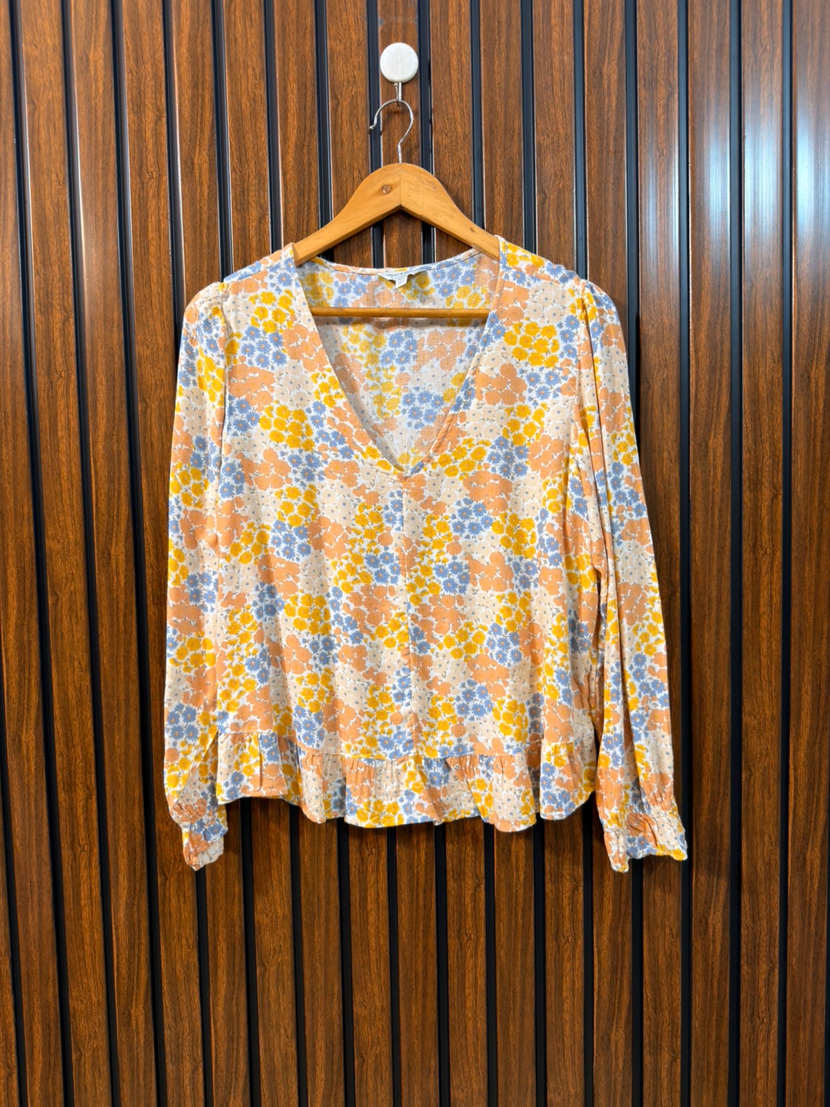 chest 20 Length 32 Fabric chiffon Branded Ladies Full Sleeve Wear