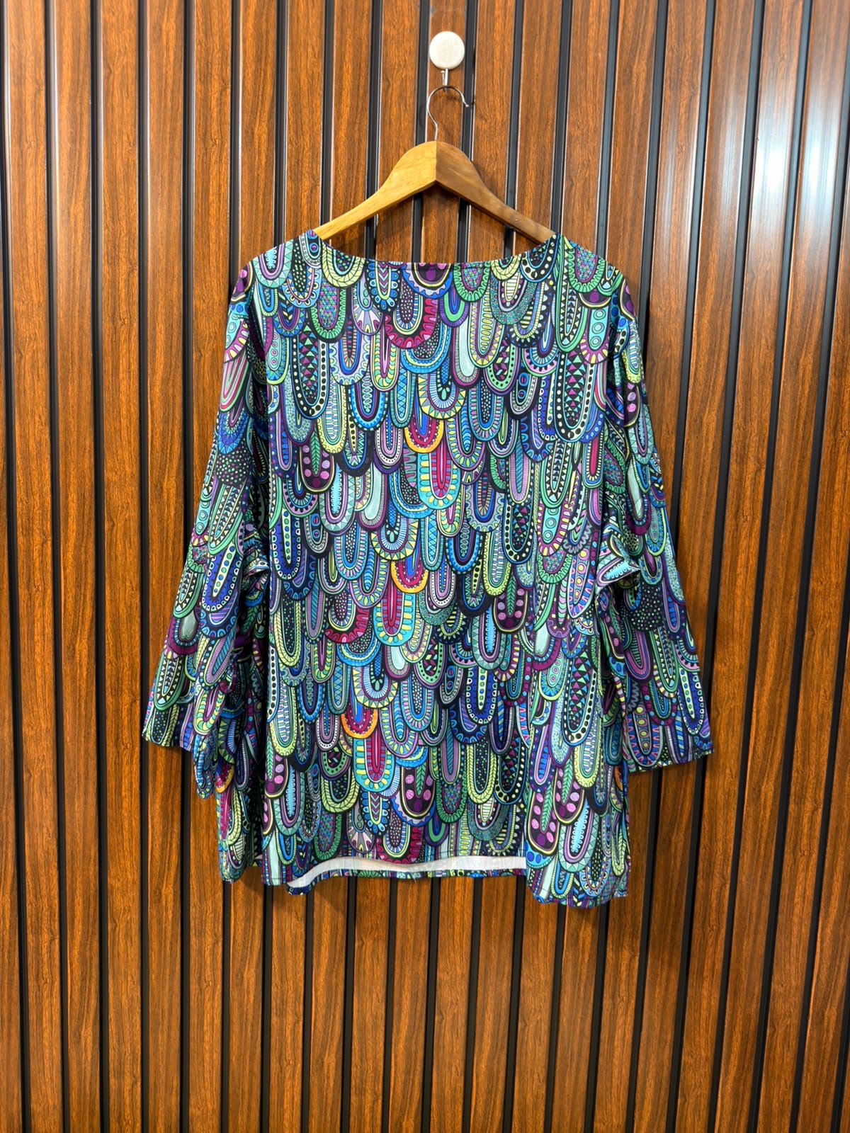 chest 27 Length 29  Fabric silk Branded Ladies Sleeve Top